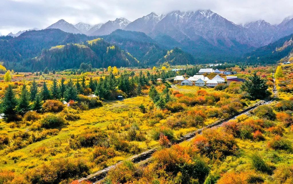 旅游黄金周的积极影响_中国国庆假期外媒报道_中国旅游市场复苏