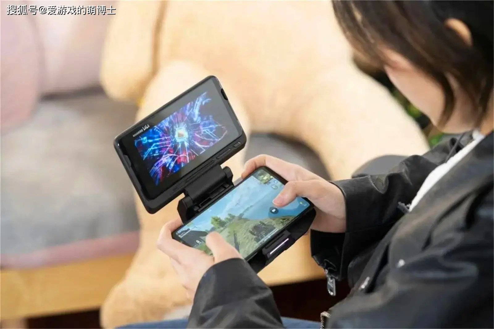 去大公司当职业操盘手一定赚钱吗_上海游戏代练收入高不被母亲认可_年轻人如何平衡稳定与灵活