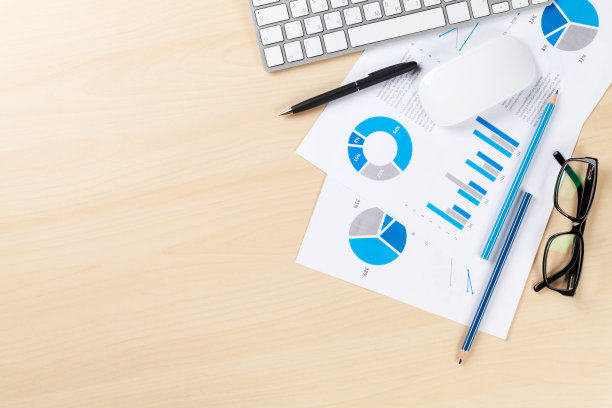 周一市场调整反弹，金融板块波动，题材板块活跃