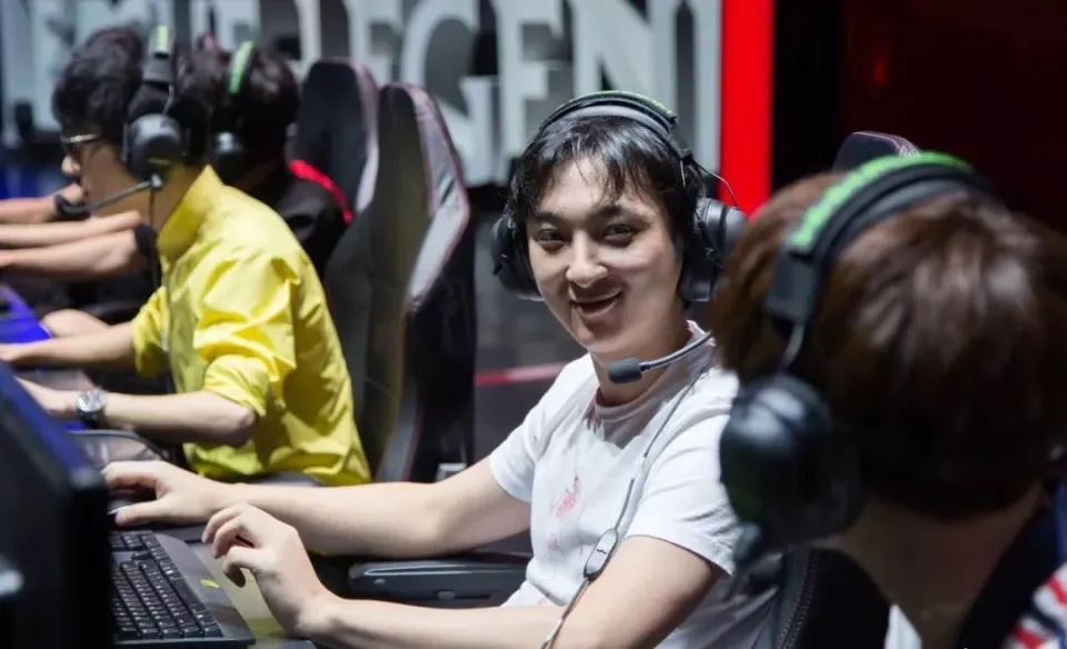 李兆会败家史：从百亿继承人到千万悬赏犯，揭秘中国第一败家子