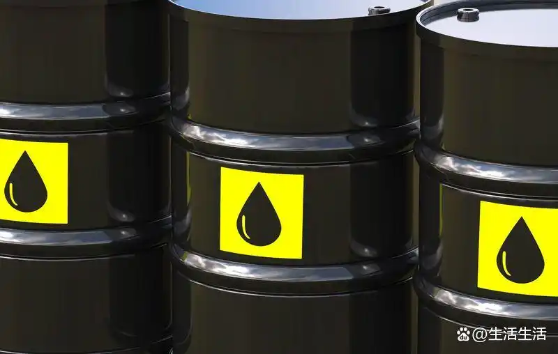 国际原油市场剧烈震荡！供需失衡与美元霸权成油价下跌主因？