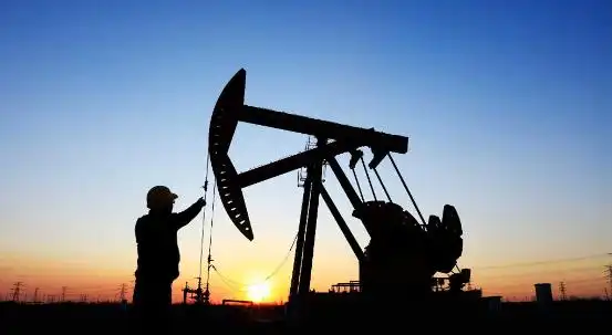 国际原油市场惊现跳水！价格暴跌，多重利好下缘何不涨反跌？